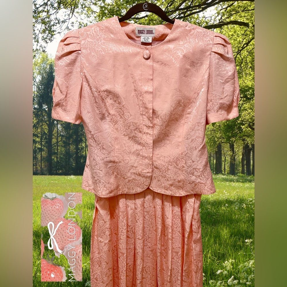 Maggy London Vintage Oriental Silk Skirt Suit Dress Size 12 Fancy Womens Floral